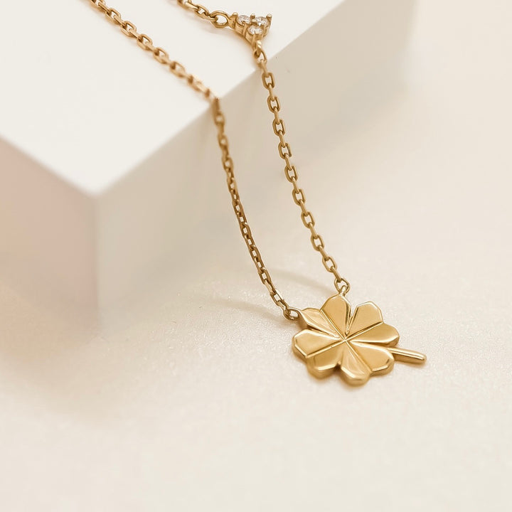 Clover Necklace 18k Gold