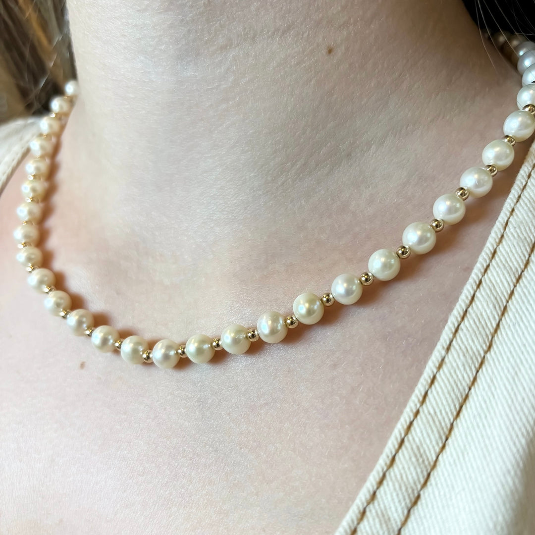 Cultured White Freshwater Pearl Necklace