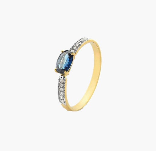 18k Gold Sapphire Ring