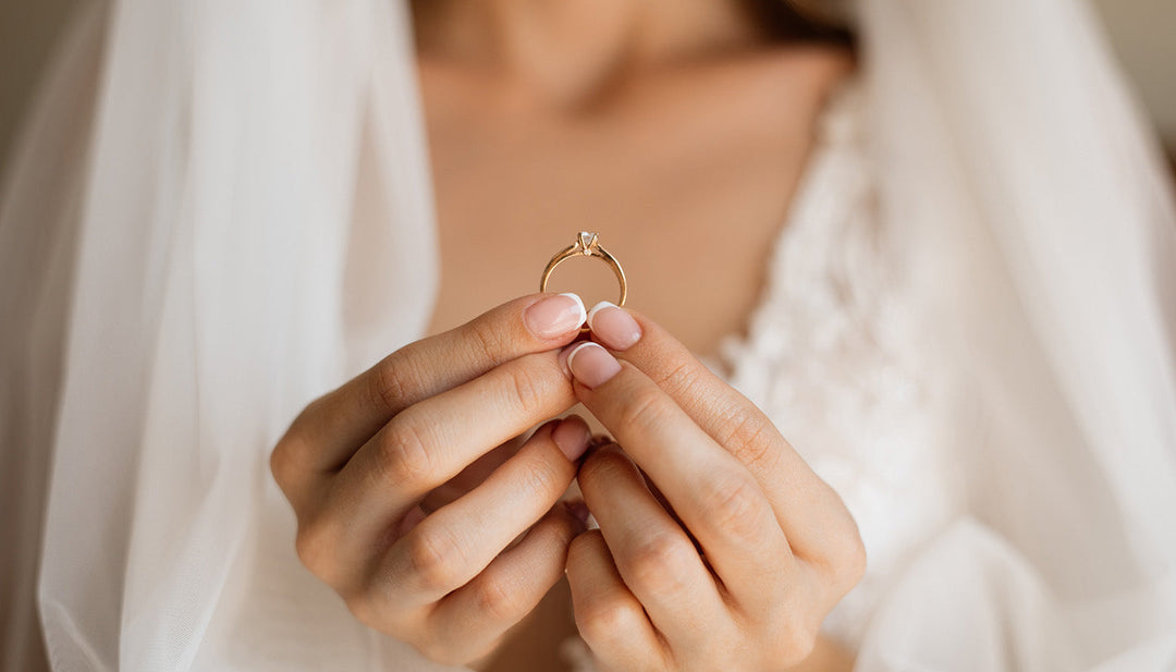 Diamond Shapes Guide: How to Choose the Perfect Shape for an Engagement Ring