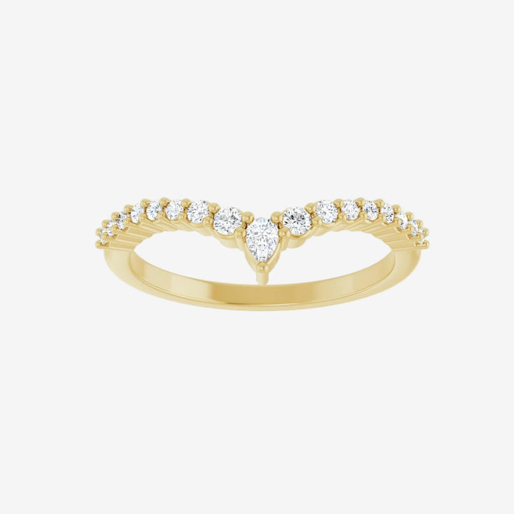 Curved Diamond Ring in Gold