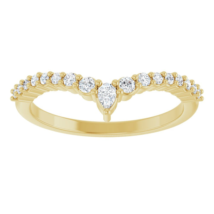 Curved Diamond Ring in Gold