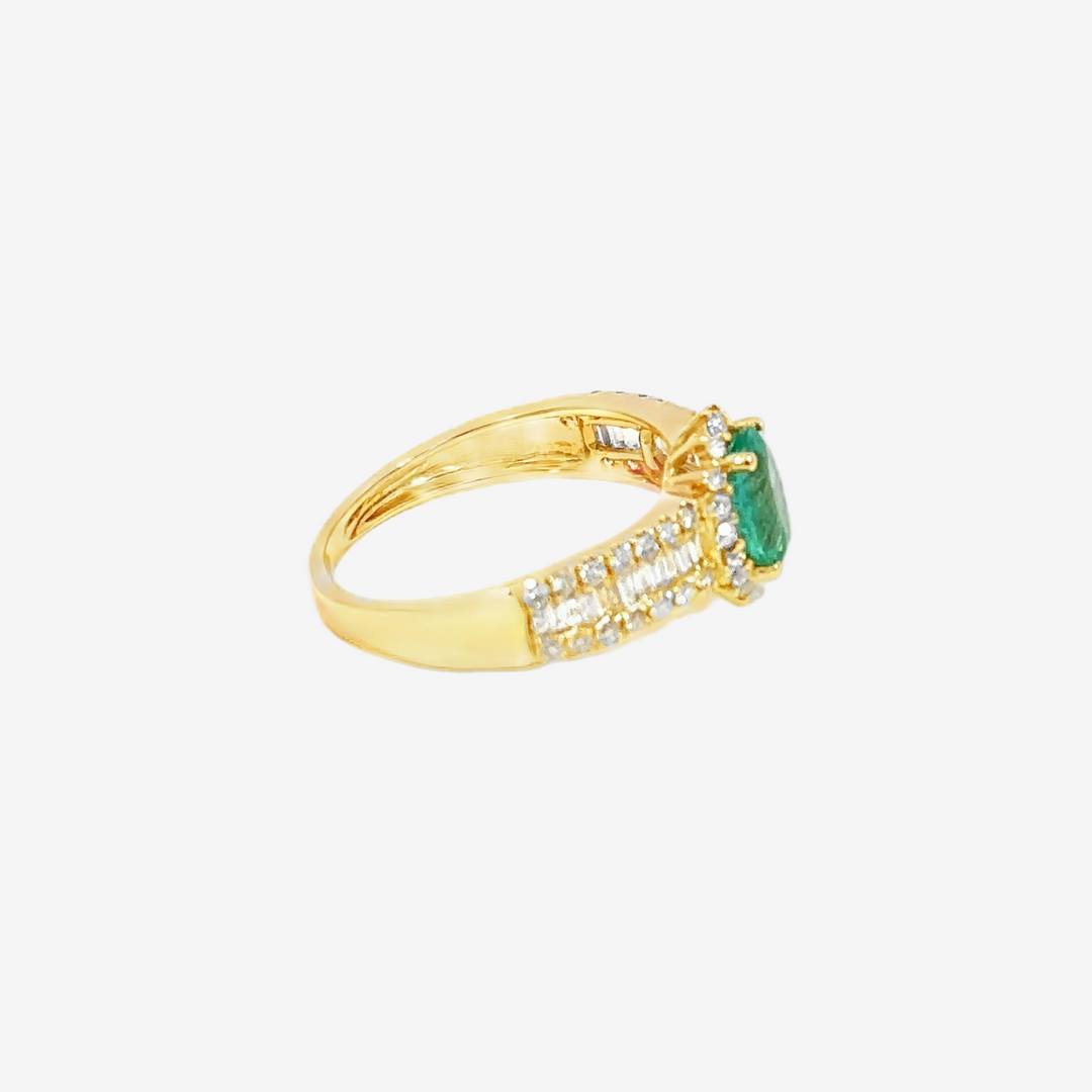 Natural Emerald Oval Ring