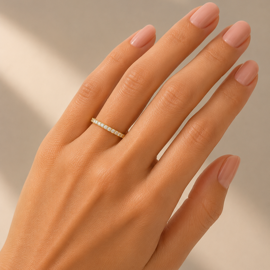 18k Yellow Gold Wedding Band - Natural Diamonds