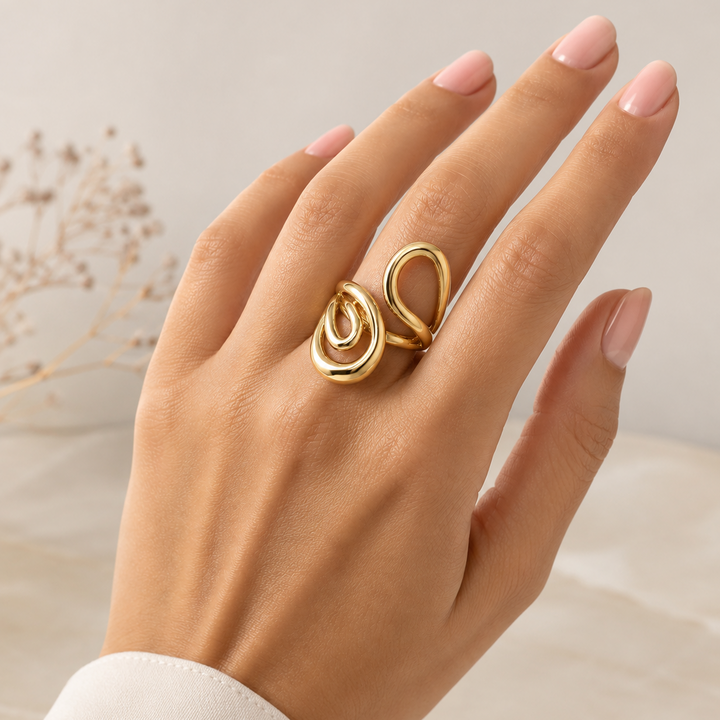 Anel Curves em Ouro 18k