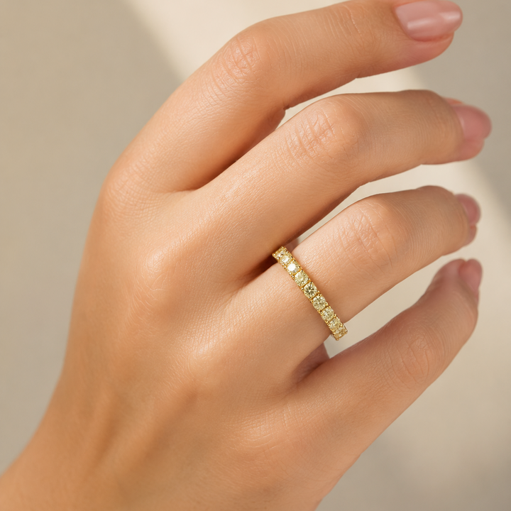 18k Yellow Gold Wedding Band -  Fancy Yellow Diamonds