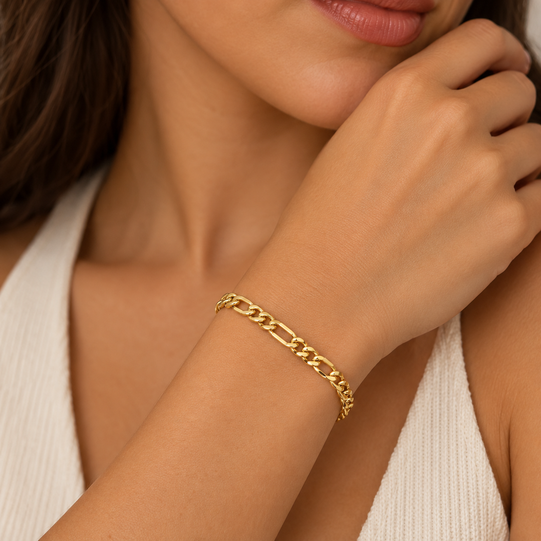 18K Yellow Gold Figaro Link Bracelet