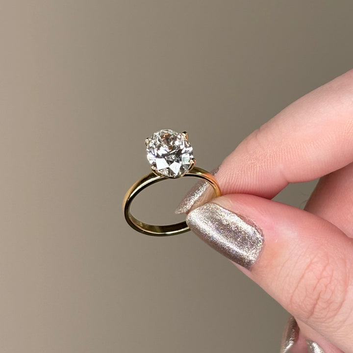 3 CT’s Lab Grown Oval engagement ring