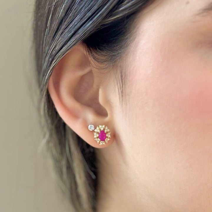 18k Gold Ruby Earring