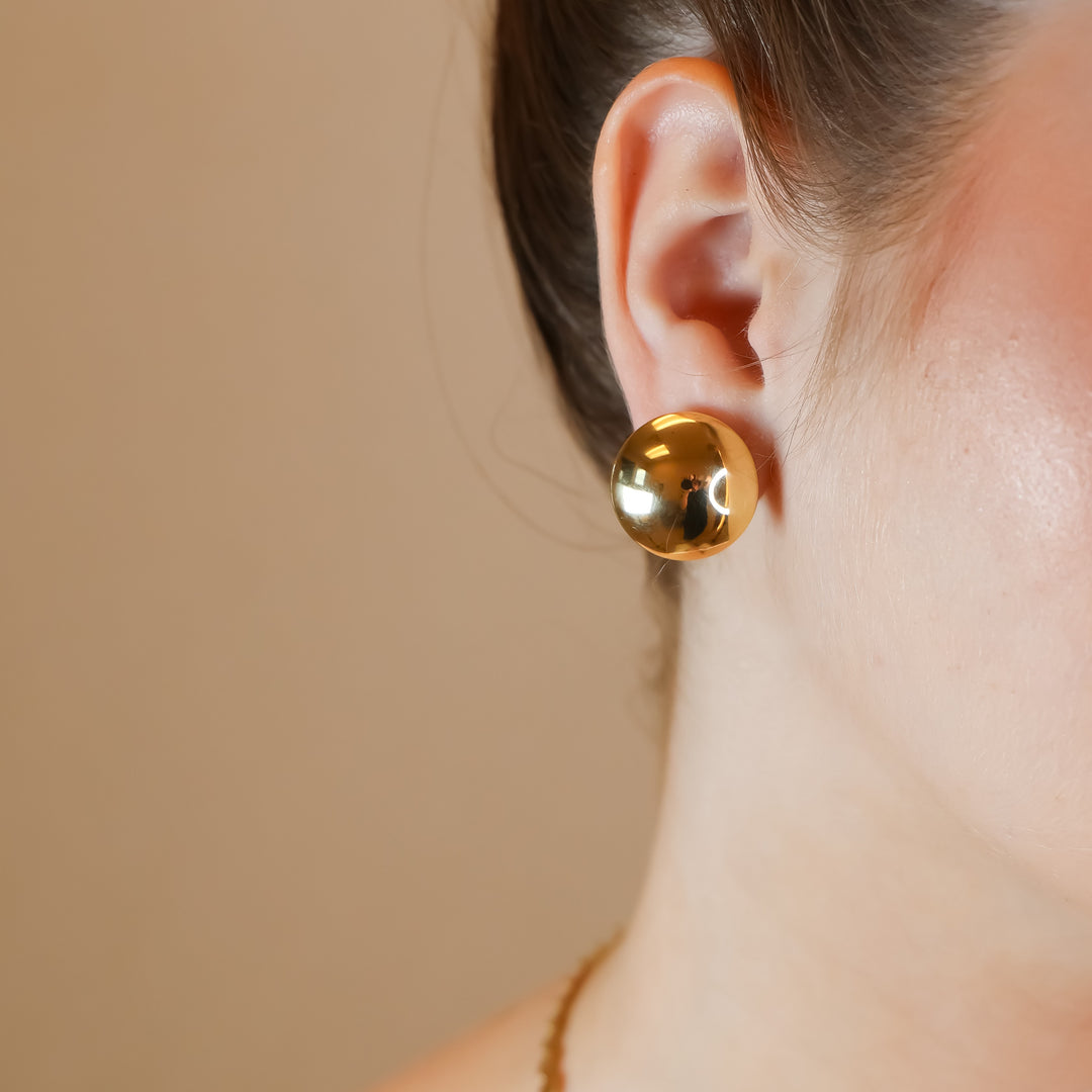 18k Gold Earring