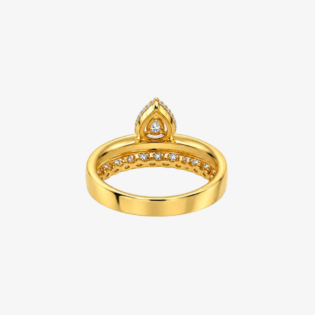 18K Yellow Gold Natural Diamond Pear Ring