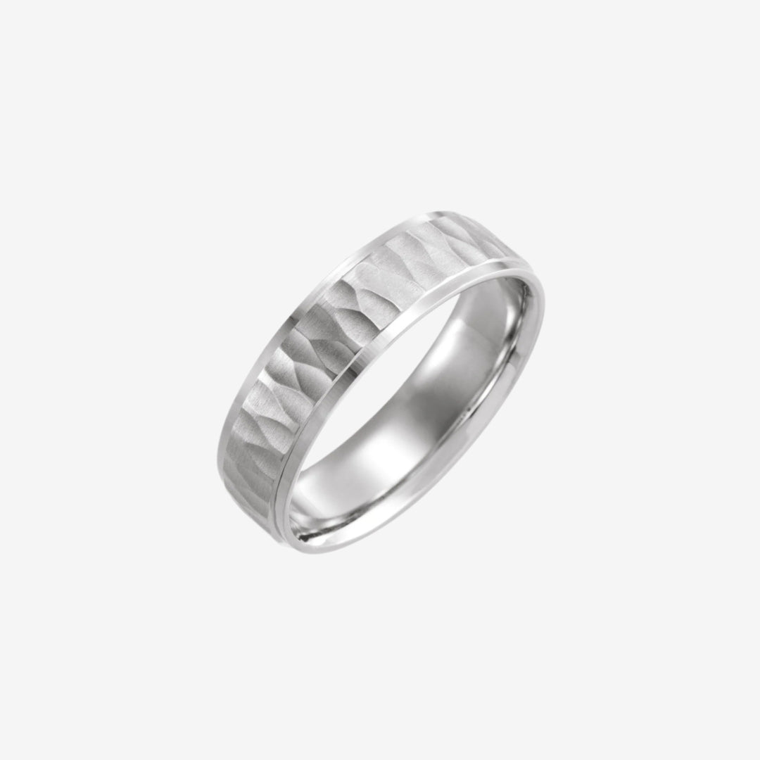 Step-Edge Band Matte Hammered Textured Solid Gold