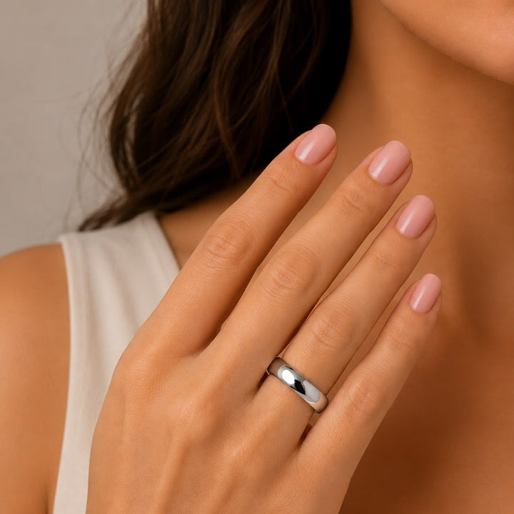 14k White Gold Classic Wedding Band