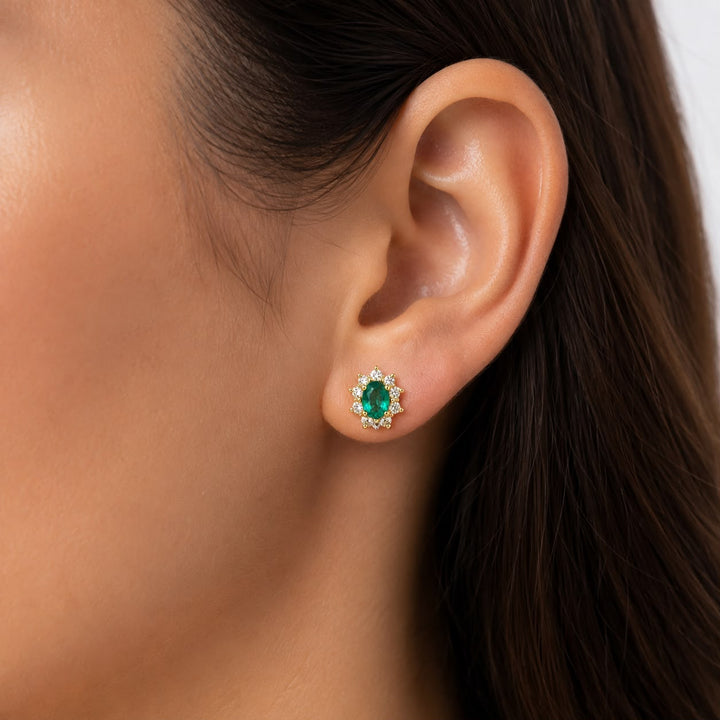 18k Yellow Gold Emerald Stud Earrings