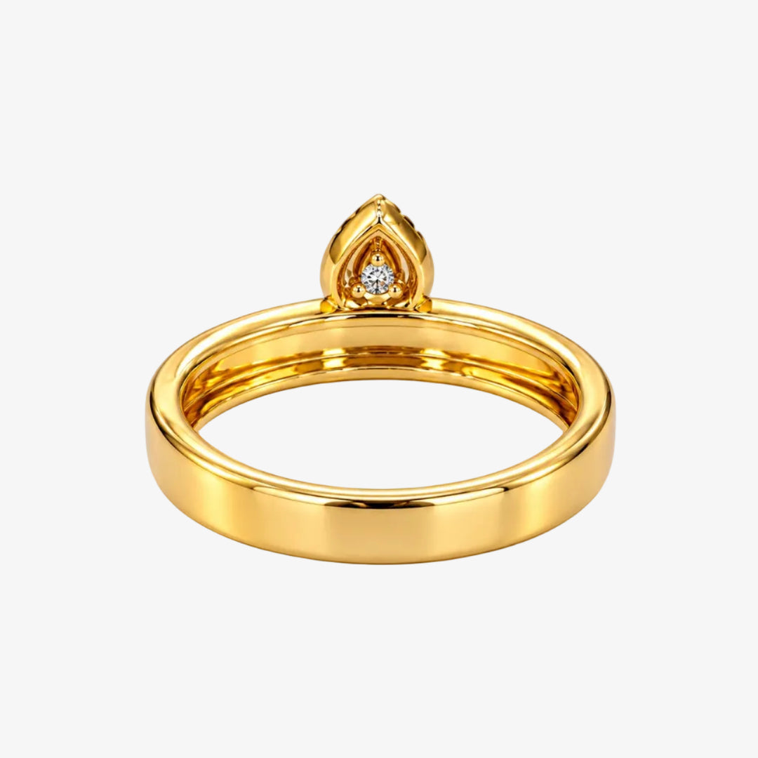 18K Yellow Gold Natural Diamond Pear Ring